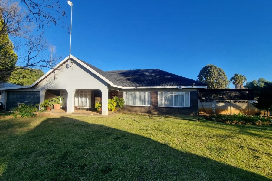 4 Bedroom Property for Sale in Meiringspark North West